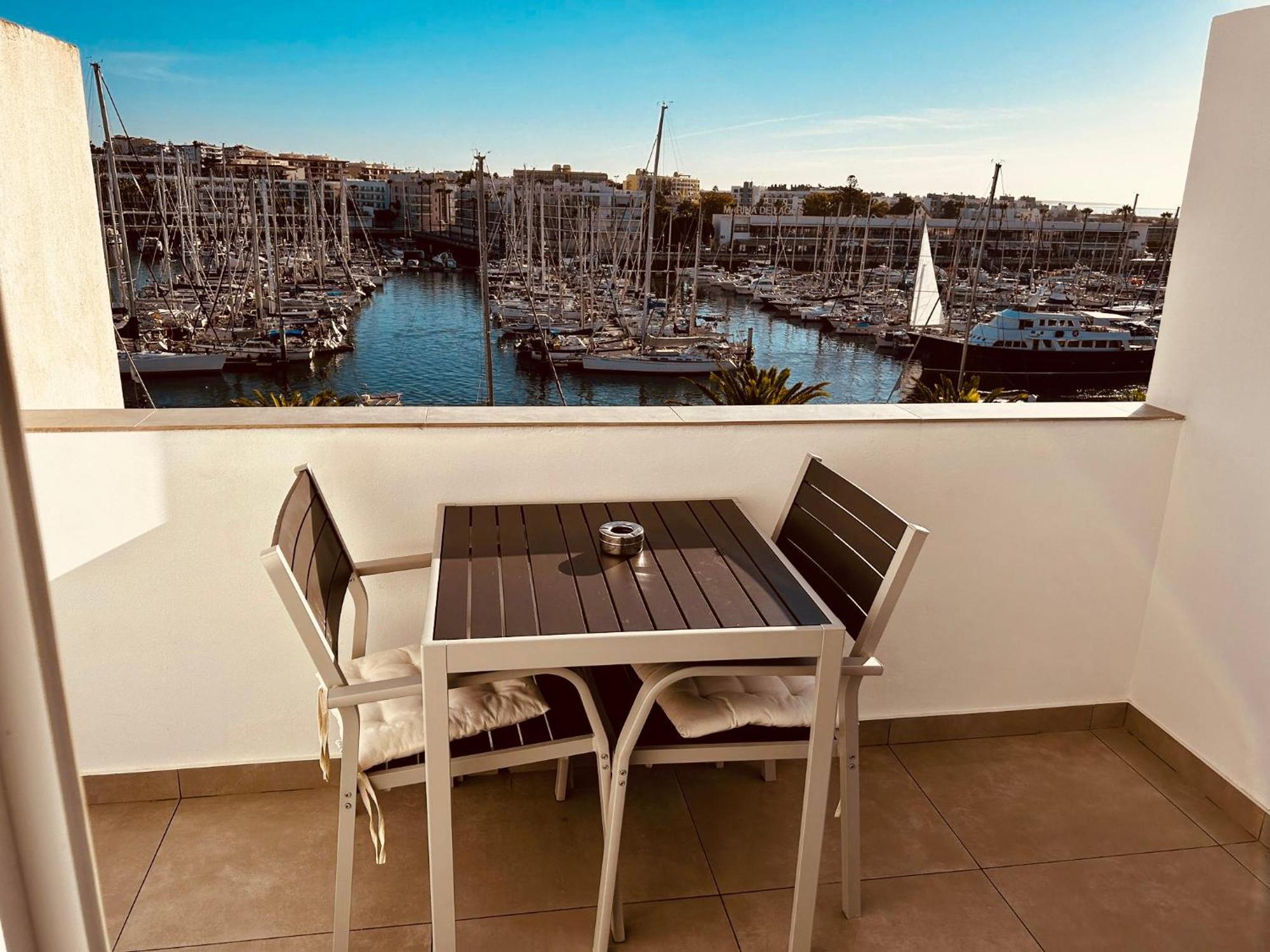 Central Lagos Apt With Marina Views Near Beaches Eksteriør billede